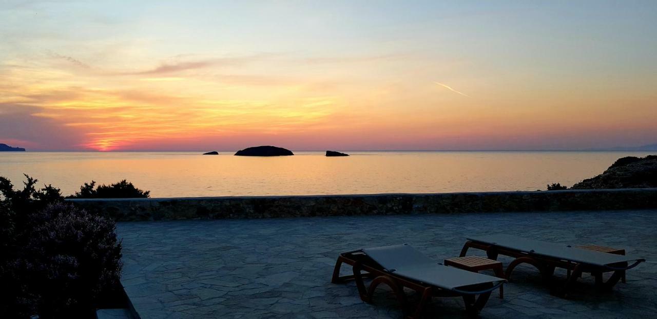 Villa Zefyros Pachaina Екстериор снимка